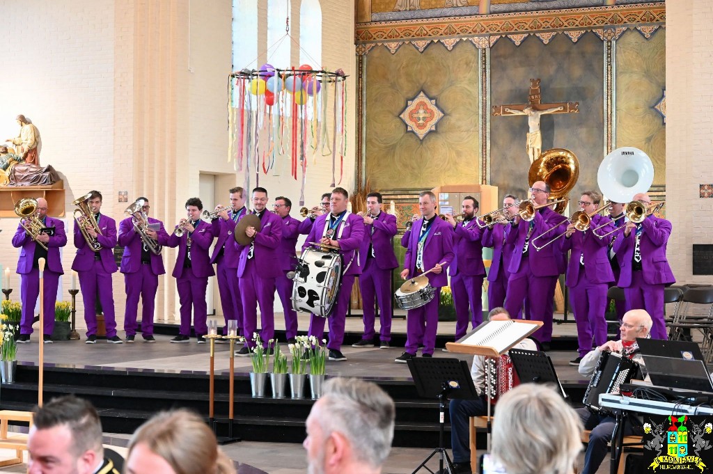../Images/Kerkmis 66 jaar Kaninefaaten 068.jpg